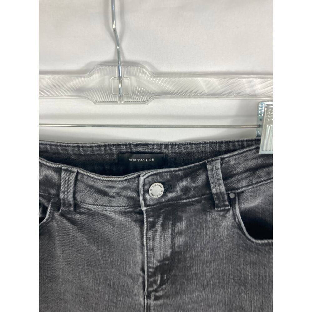 Ann Taylor The Skinny Curvy Fit Black Jeans Size 8 - Picture 3 of 4